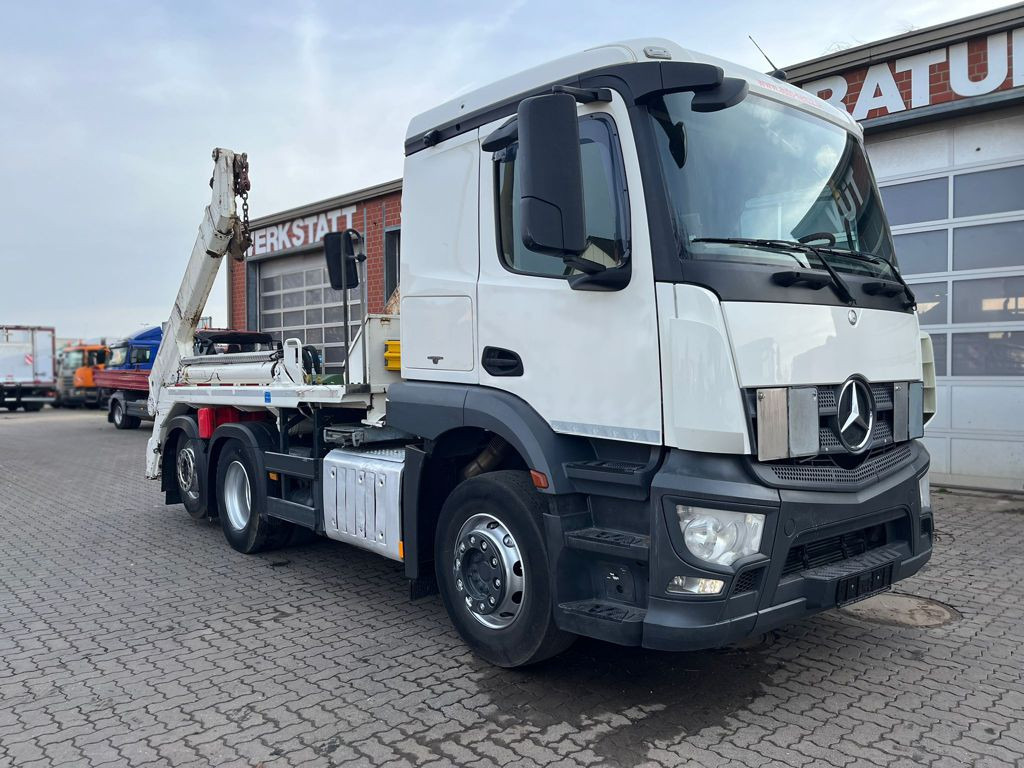 Mercedes-Benz Antos Absetzkipper 2543 L 6x2 Meiller - Skip loader truck: picture 2 Mercedes-Benz Antos Absetzkipper 2543 L 6x2 Meiller - Skip loader truck: picture 2