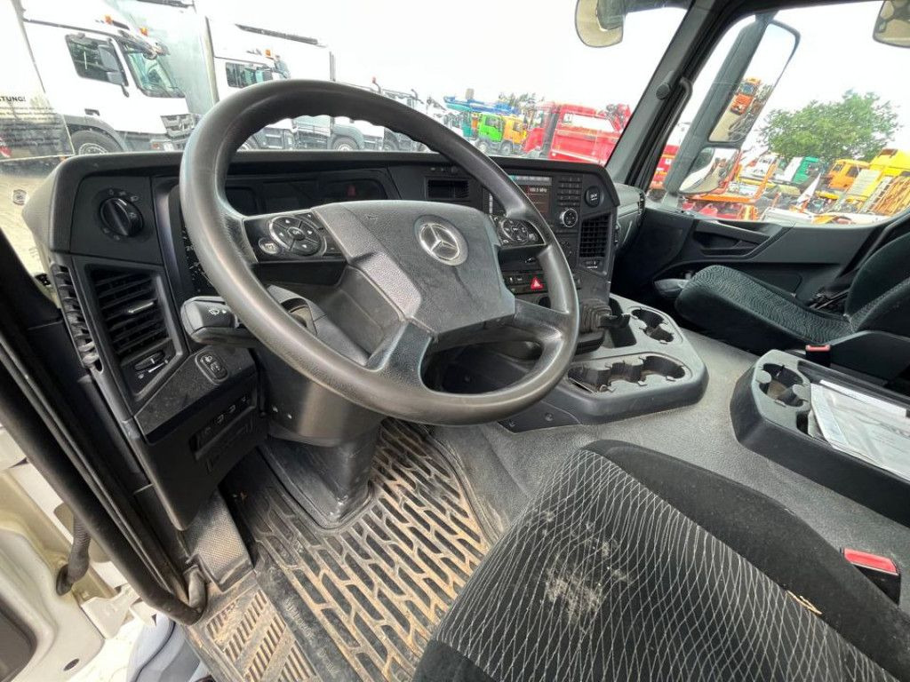 Mercedes-Benz Arocs 1835 K 2-Achs Kipper Kran Atlas 126.3 - Tipper, Crane truck: picture 5 Mercedes-Benz Arocs 1835 K 2-Achs Kipper Kran Atlas 126.3 - Tipper, Crane truck: picture 5