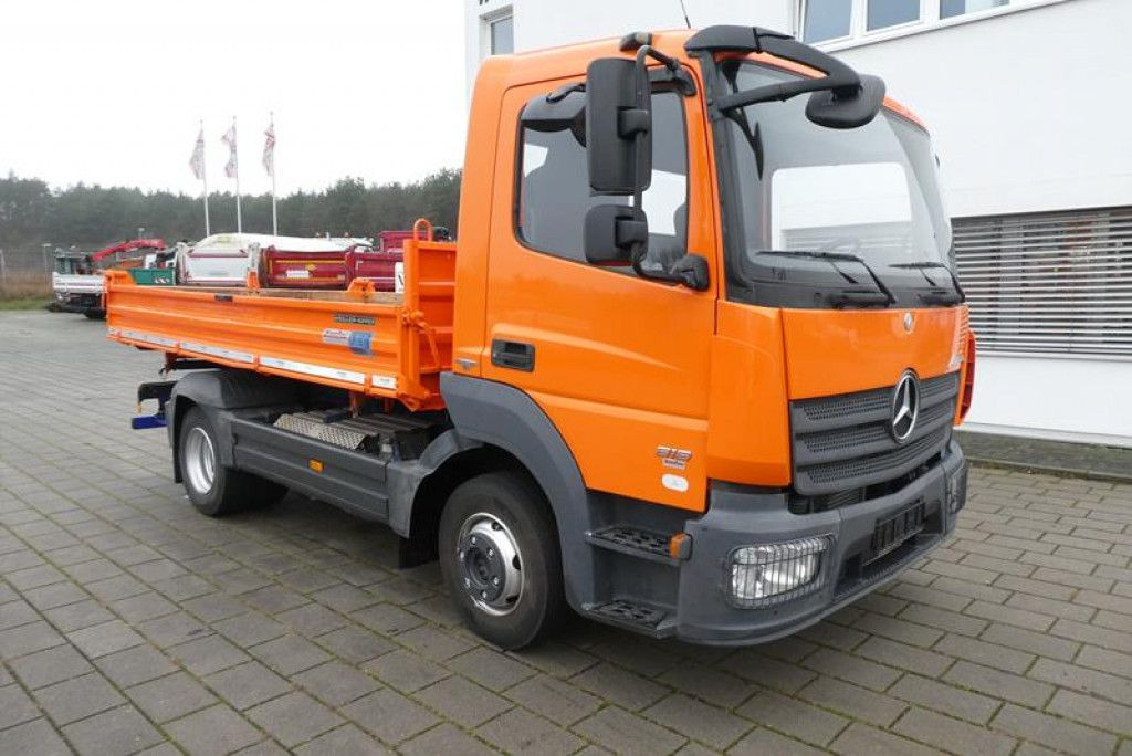 Mercedes-Benz Atego 818 K 2-Achs Kipper Schalter - Tipper van: picture 2 Mercedes-Benz Atego 818 K 2-Achs Kipper Schalter - Tipper van: picture 2