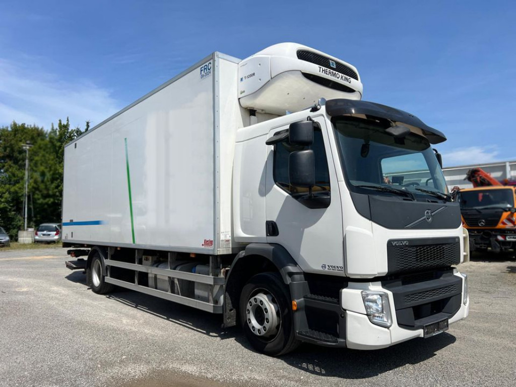 VOLVO (S) Truck FE 320 Kühlkoffer LBW Thermokin T 1200R - Refrigerator truck: picture 4 VOLVO (S) Truck FE 320 Kühlkoffer LBW Thermokin T 1200R - Refrigerator truck: picture 4