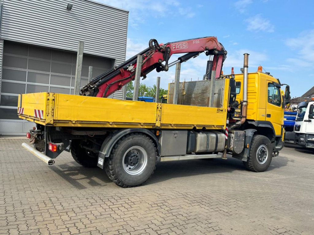 Dropside/ Flatbed truck, Crane truck VOLVO (S) Truck FM 330 4x4 Pritsche Kran Singelreifen Funkfernbedienung: picture 8 Dropside/ Flatbed truck, Crane truck VOLVO (S) Truck FM 330 4x4 Pritsche Kran Singelreifen Funkfernbedienung: picture 8