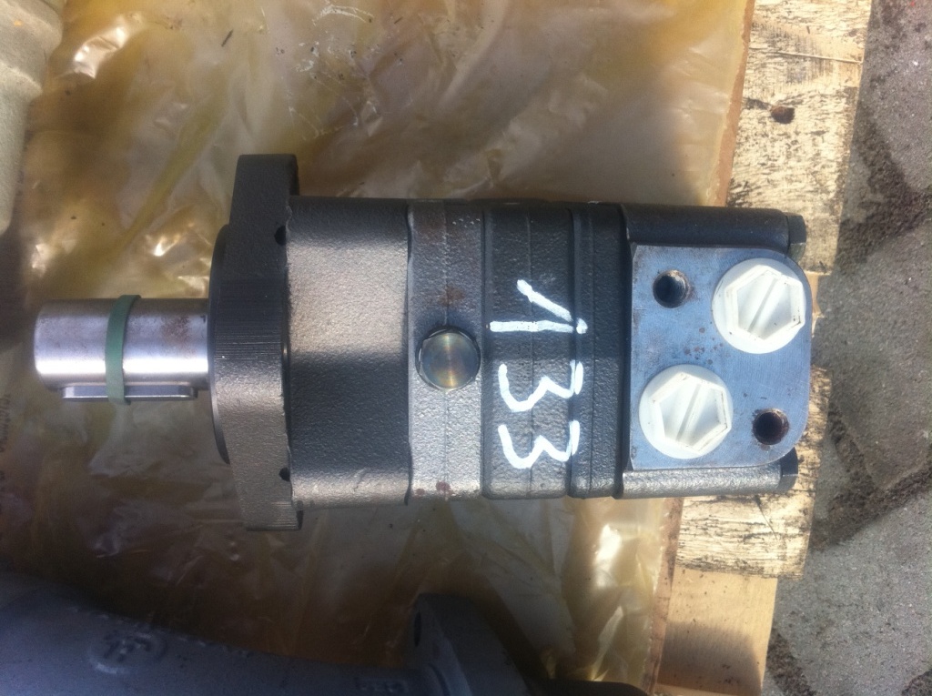DANFOSS OMS160 151F0503-3309803N113F - Hydraulic motor for Construction machinery: picture 1 DANFOSS OMS160 151F0503-3309803N113F - Hydraulic motor for Construction machinery: picture 1