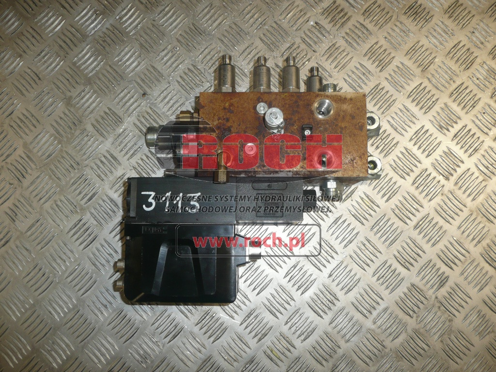 PARKER D1FPE50MJ9NN0036 - 2 SEKCYJNY + 35039642 + KOŚĆ - Hydraulic valve: picture 2 PARKER D1FPE50MJ9NN0036 - 2 SEKCYJNY + 35039642 + KOŚĆ - Hydraulic valve: picture 2