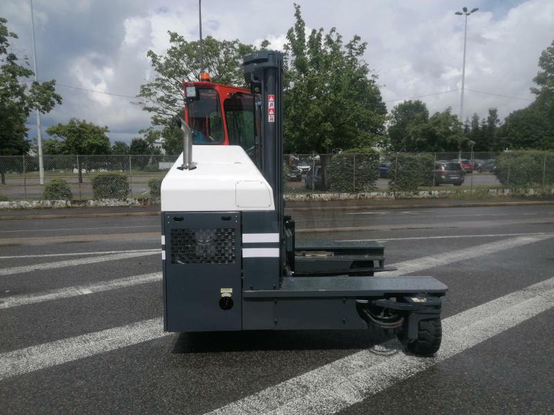 Amlift C40-12/55 - 4-way reach truck: picture 3 Amlift C40-12/55 - 4-way reach truck: picture 3
