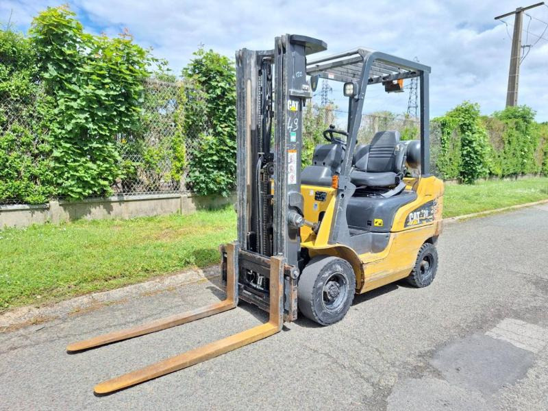 Caterpillar GP20CN - LPG forklift: picture 1 Caterpillar GP20CN - LPG forklift: picture 1