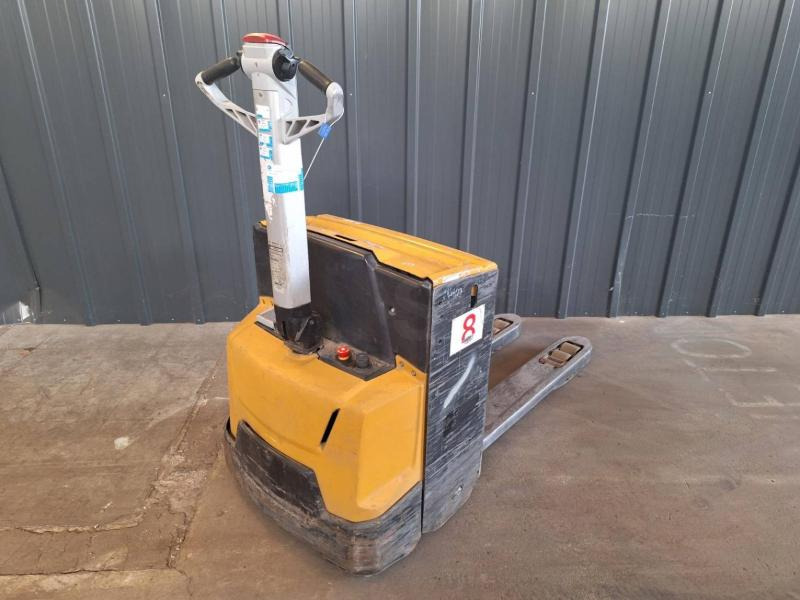 Caterpillar NPP20N2 - Pallet truck: picture 1 Caterpillar NPP20N2 - Pallet truck: picture 1
