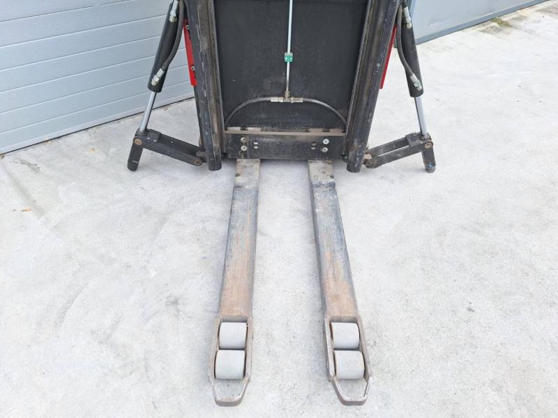 Stacker Caterpillar NSR20N: picture 19 Stacker Caterpillar NSR20N: picture 19