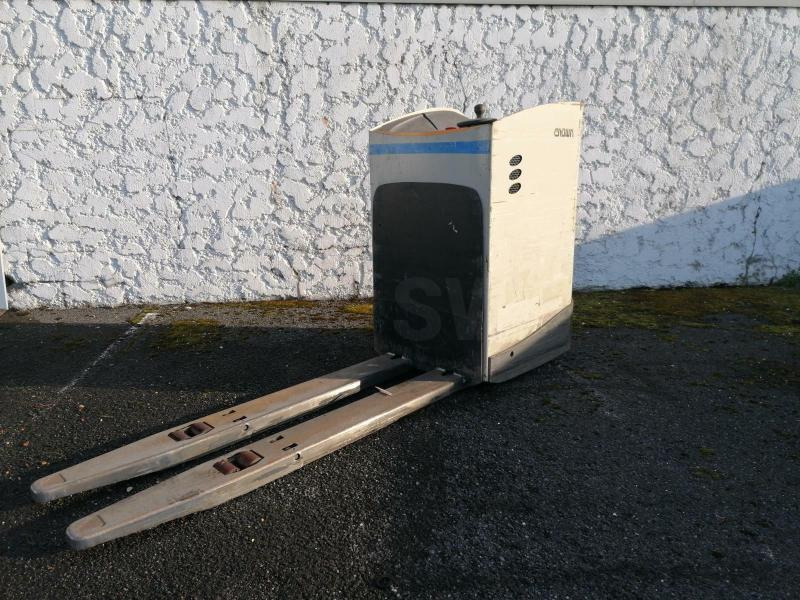 Crown RT4000 - Pallet truck: picture 1 Crown RT4000 - Pallet truck: picture 1