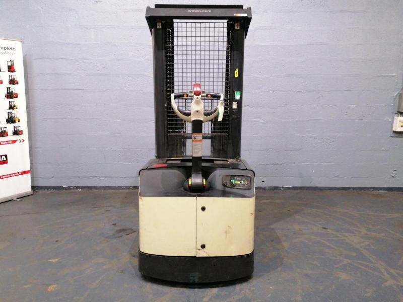 Crown SHR5540-1.6 - Stacker: picture 4 Crown SHR5540-1.6 - Stacker: picture 4