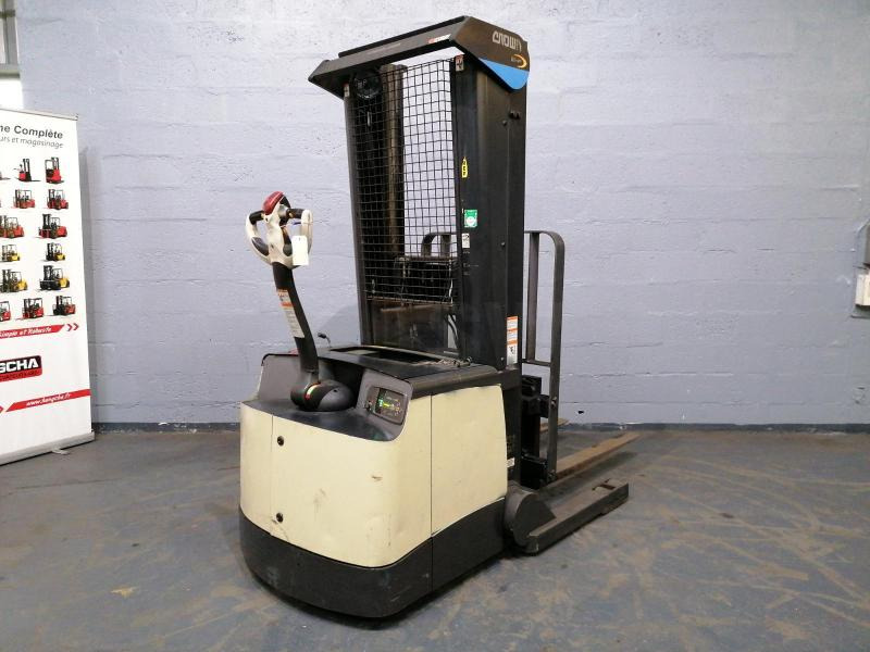 Crown SHR5540-1.6 - Stacker: picture 3 Crown SHR5540-1.6 - Stacker: picture 3