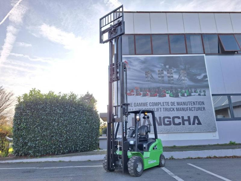 Electric forklift Hangcha XC35i: picture 8