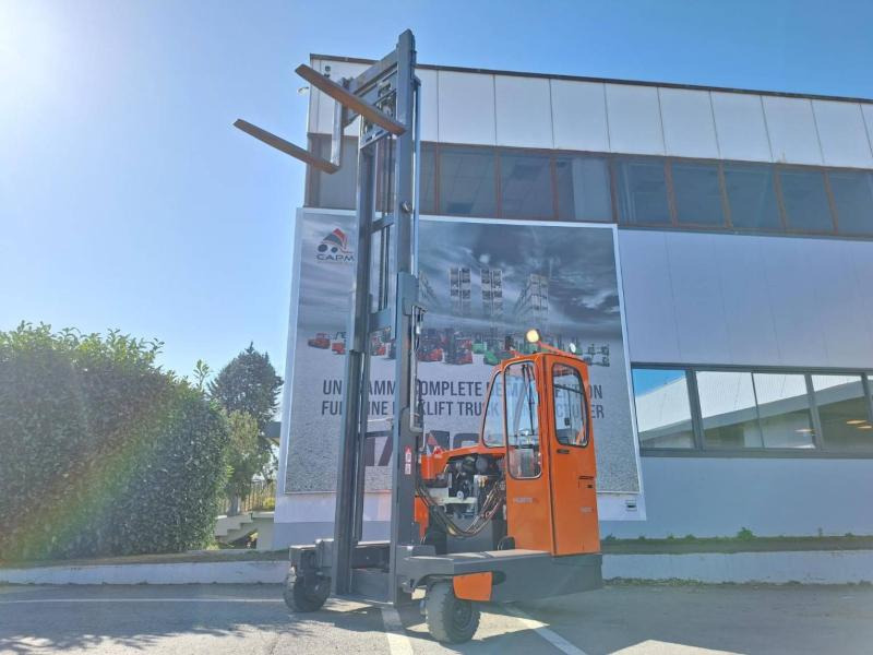 4-way reach truck Hubtex DQ45D: picture 7