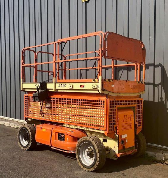 JLG 3369 LE - Vertical mast lift: picture 1 JLG 3369 LE - Vertical mast lift: picture 1