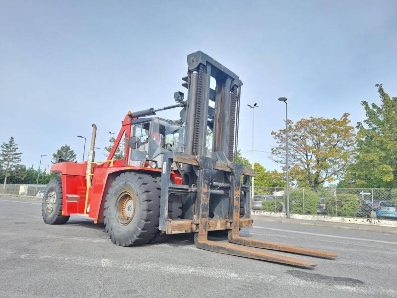 Kalmar DCF370-1200 - Diesel forklift: picture 5 Kalmar DCF370-1200 - Diesel forklift: picture 5