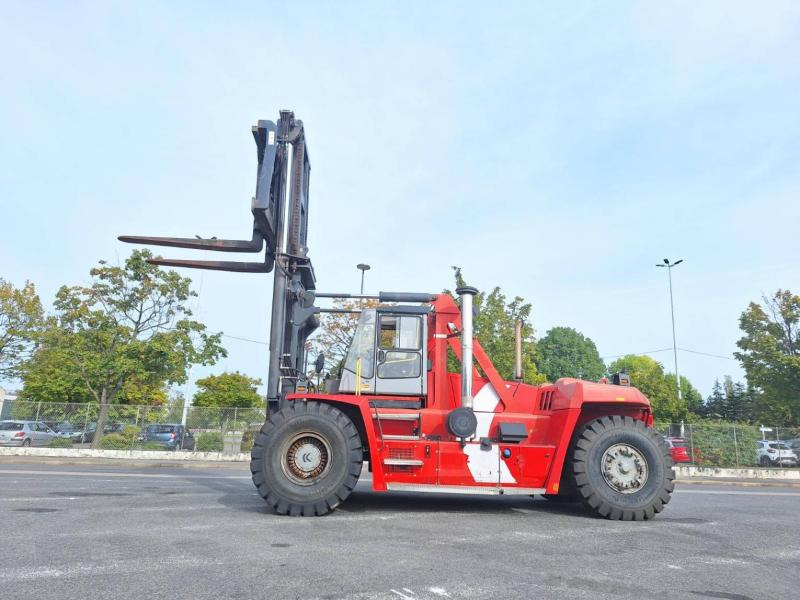 Kalmar DCF370-1200 - Diesel forklift: picture 2 Kalmar DCF370-1200 - Diesel forklift: picture 2