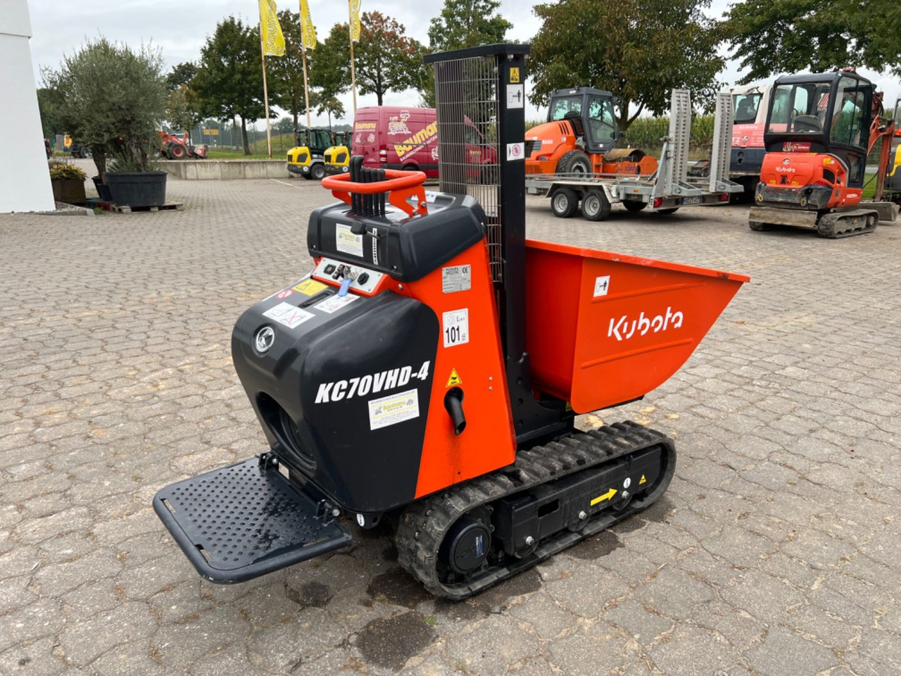 Kubota KC 70, VHD-4, mit Hochentleerung, hydr. Fahrwerk - Crawler dumper: picture 3 Kubota KC 70, VHD-4, mit Hochentleerung, hydr. Fahrwerk - Crawler dumper: picture 3