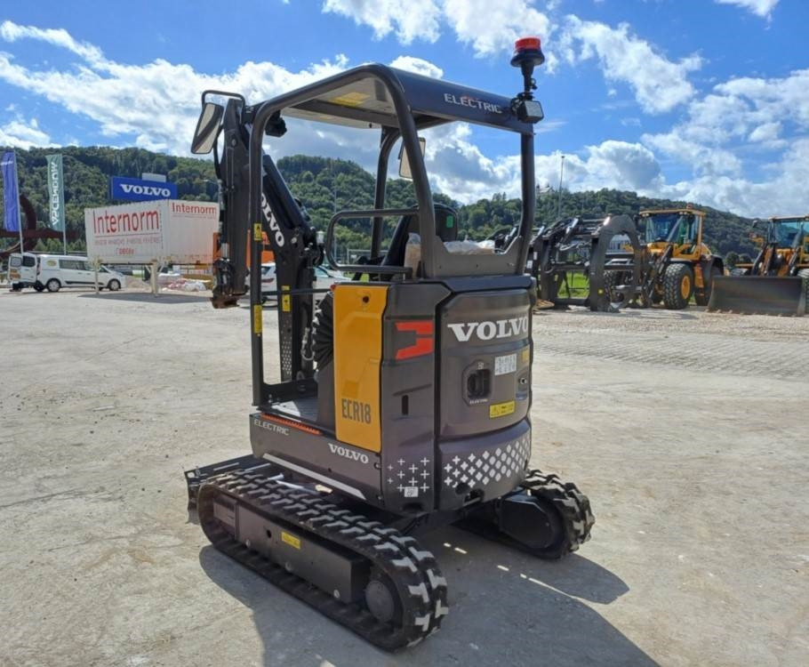 Volvo JECR18E Electric - Mini excavator: picture 3 Volvo JECR18E Electric - Mini excavator: picture 3