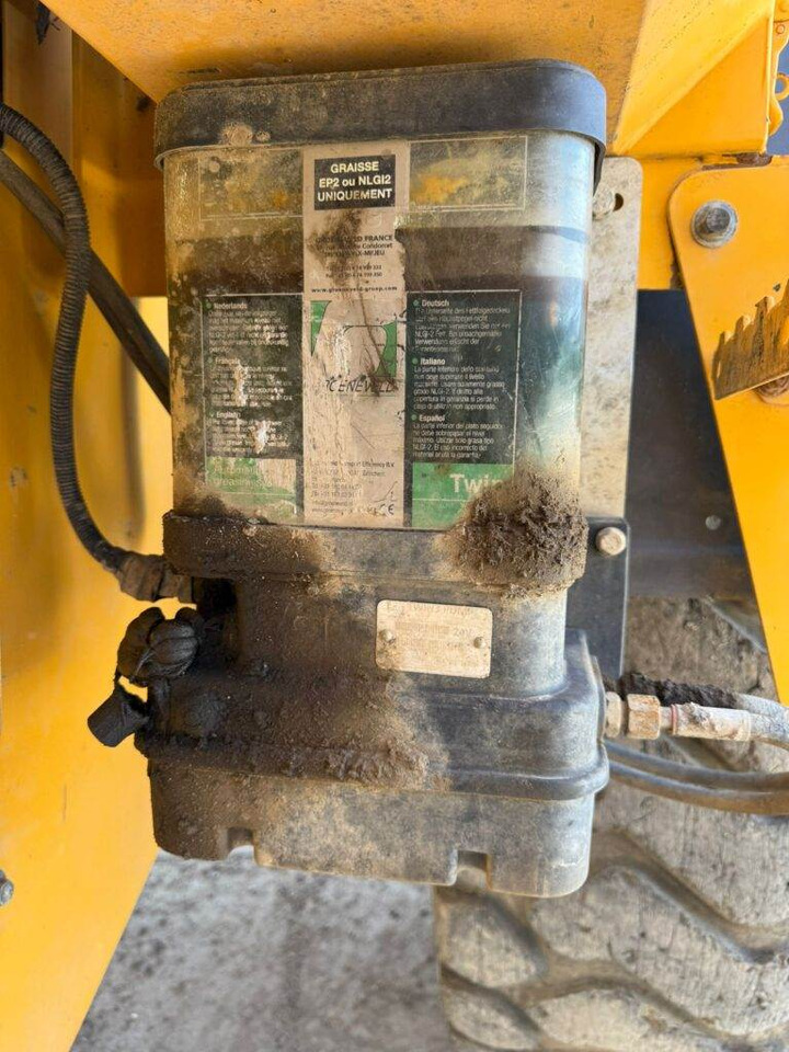 Wheel loader Volvo L60H: picture 11