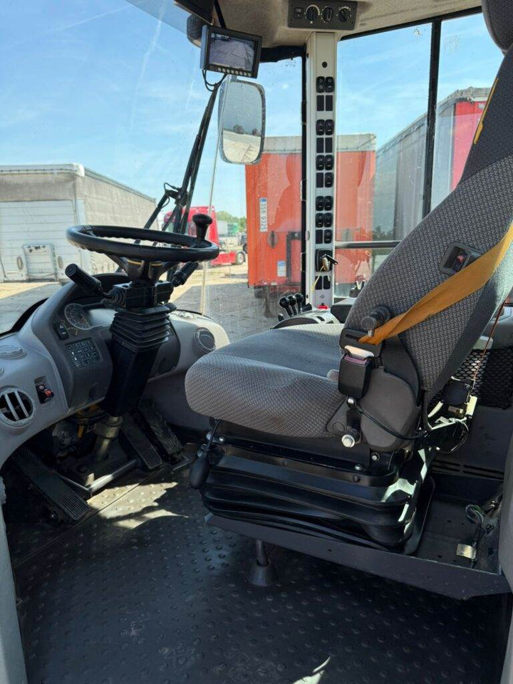 Wheel loader Volvo L60H: picture 23