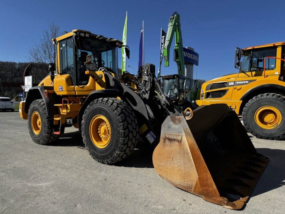 Volvo L90H - Wheel loader: picture 1 Volvo L90H - Wheel loader: picture 1