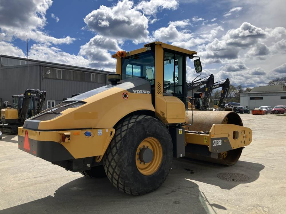 Volvo SD135B - Compactor: picture 2 Volvo SD135B - Compactor: picture 2