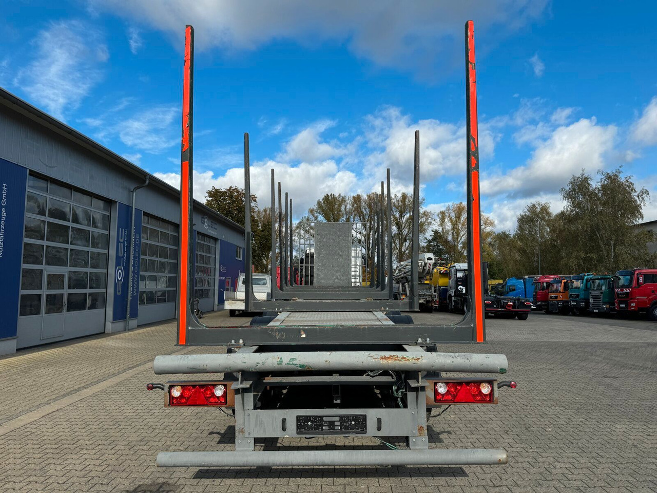 BLUMHARDT SAL.40.24 Holztransporter 3 Achse - Timber semi-trailer: picture 4 BLUMHARDT SAL.40.24 Holztransporter 3 Achse - Timber semi-trailer: picture 4