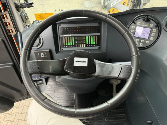 All terrain crane Liebherr LTM 1070-4.2 Autokran mit Spitze *TOP Zustand: picture 15 All terrain crane Liebherr LTM 1070-4.2 Autokran mit Spitze *TOP Zustand: picture 15