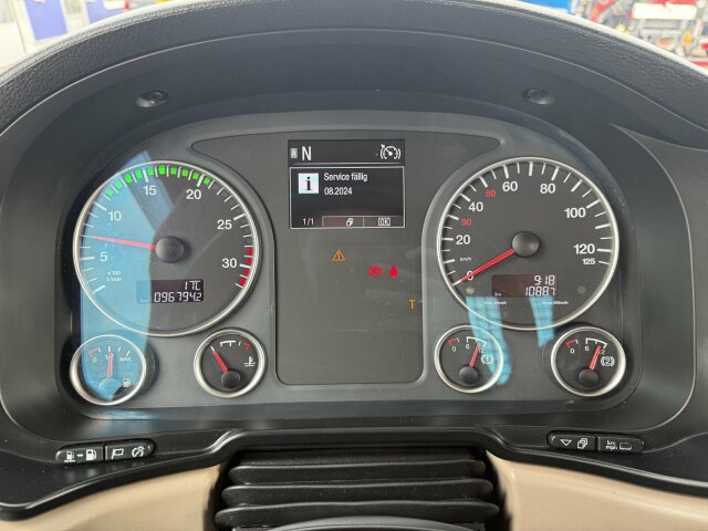 MAN TGL 8.220 4x2 Kipper Kran Palfinger 7.001-K A - Tipper van: picture 2 MAN TGL 8.220 4x2 Kipper Kran Palfinger 7.001-K A - Tipper van: picture 2