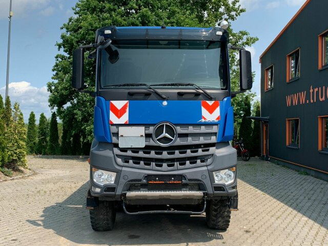Mercedes-Benz AROCS 4145 8x8 EURO6 Muldenkipper TOP! - Tipper: picture 3 Mercedes-Benz AROCS 4145 8x8 EURO6 Muldenkipper TOP! - Tipper: picture 3