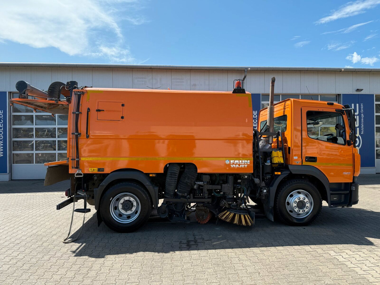 Mercedes-Benz ATEGO 1323 4x2 Kehrmaschine FAUN Viajet 6R/H - Road sweeper: picture 5 Mercedes-Benz ATEGO 1323 4x2 Kehrmaschine FAUN Viajet 6R/H - Road sweeper: picture 5