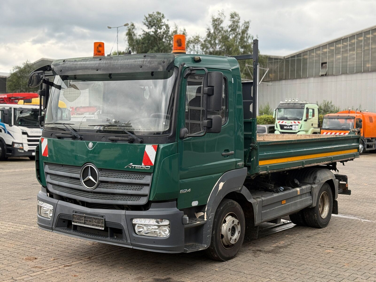 Mercedes-Benz ATEGO 824 4x2 BB Dreiseitenkipper MEILLER - Tipper van: picture 2 Mercedes-Benz ATEGO 824 4x2 BB Dreiseitenkipper MEILLER - Tipper van: picture 2