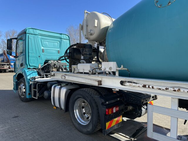 Mercedes-Benz Antos 2136 4x2 SZM Retarder Kipphyd. *Betonaufl. on lease Mercedes-Benz Antos 2136 4x2 SZM Retarder Kipphyd. *Betonaufl.: picture 10