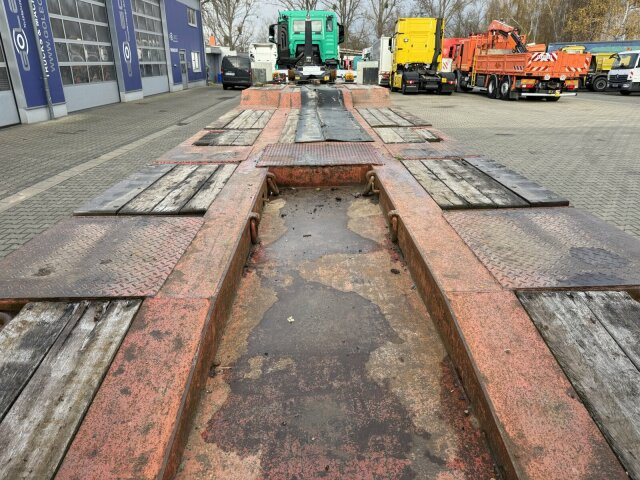 Müller-Mitteltal T4 Kompakt 40.0 Tieflader 4 Achse Hydr. Rampen - Low loader trailer: picture 4 Müller-Mitteltal T4 Kompakt 40.0 Tieflader 4 Achse Hydr. Rampen - Low loader trailer: picture 4