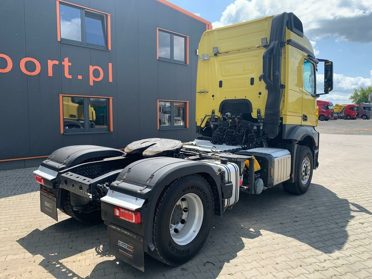 Mercedes-Benz 1846 4x4 HAD Euro 6 Kipphydraulik - Tractor unit: picture 5 Mercedes-Benz 1846 4x4 HAD Euro 6 Kipphydraulik - Tractor unit: picture 5
