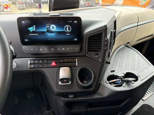 Mercedes-Benz ACTROS 1846 4x4 HAD Eur 6 Kipphydraulik Retarder - Tractor unit: picture 3 Mercedes-Benz ACTROS 1846 4x4 HAD Eur 6 Kipphydraulik Retarder - Tractor unit: picture 3