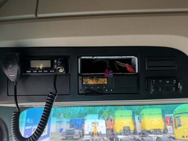 Mercedes-Benz ACTROS 1846 4x4 HAD Euro 6 Kipphydraulik - Tractor unit: picture 4 Mercedes-Benz ACTROS 1846 4x4 HAD Euro 6 Kipphydraulik - Tractor unit: picture 4