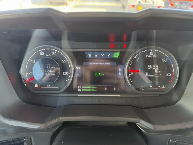 Scania G450 XT 4x4 Euro 6 SZM Kipphydraulik Blatt/ Luft - Tractor unit: picture 2 Scania G450 XT 4x4 Euro 6 SZM Kipphydraulik Blatt/ Luft - Tractor unit: picture 2