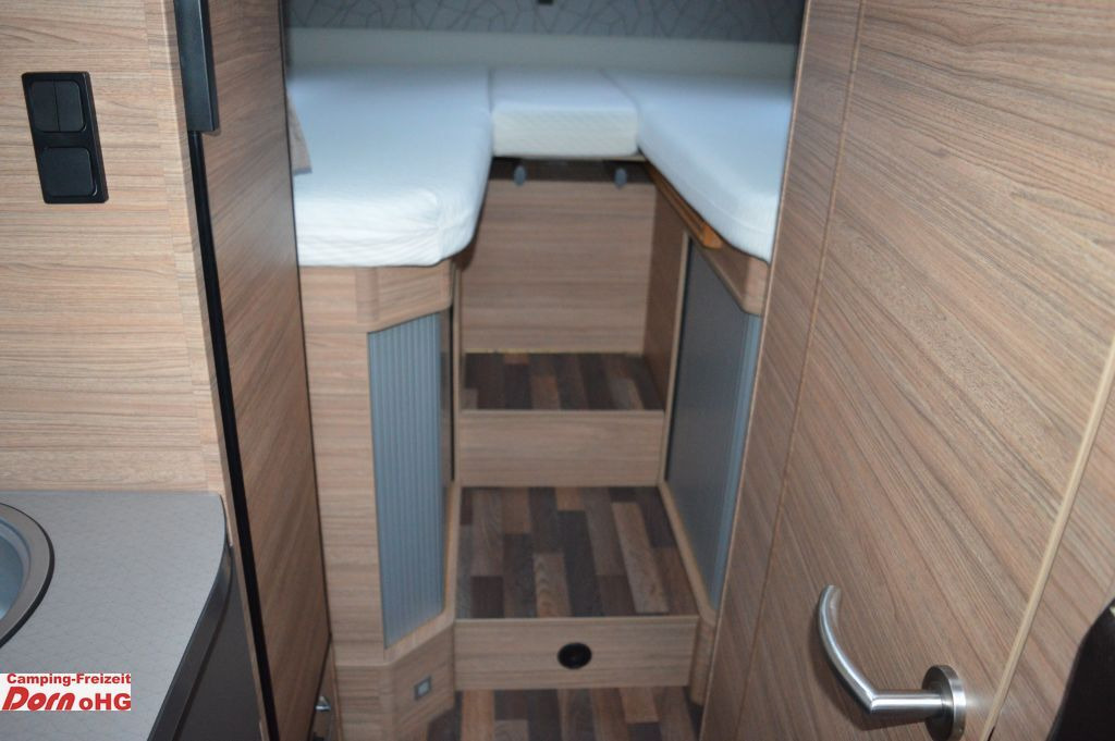 Semi-integrated motorhome Weinsberg CaraCompact 640 MEG EDITION [PEPPER] Licht+Sicht: picture 10