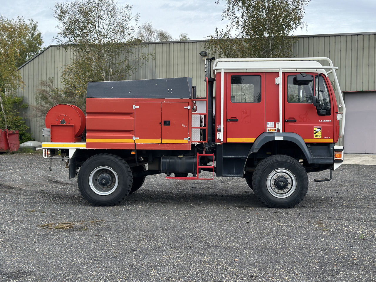 MAN LE 220B. 4x4 - Fire truck: picture 2 MAN LE 220B. 4x4 - Fire truck: picture 2
