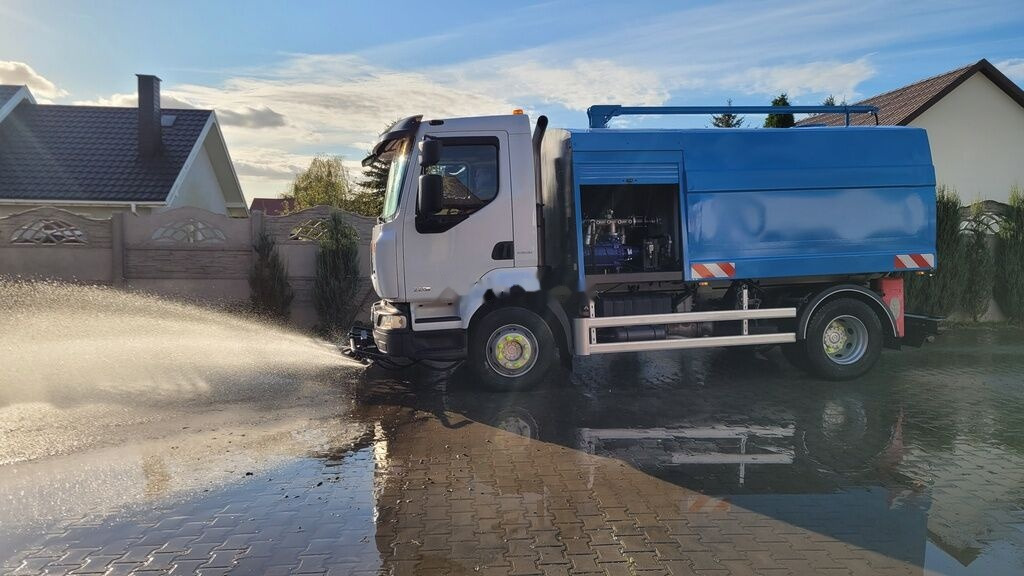 Renault Midlum WATER STREET CLEANER 8000l. laveuse - Municipal/ Special vehicle: picture 1 Renault Midlum WATER STREET CLEANER 8000l. laveuse - Municipal/ Special vehicle: picture 1