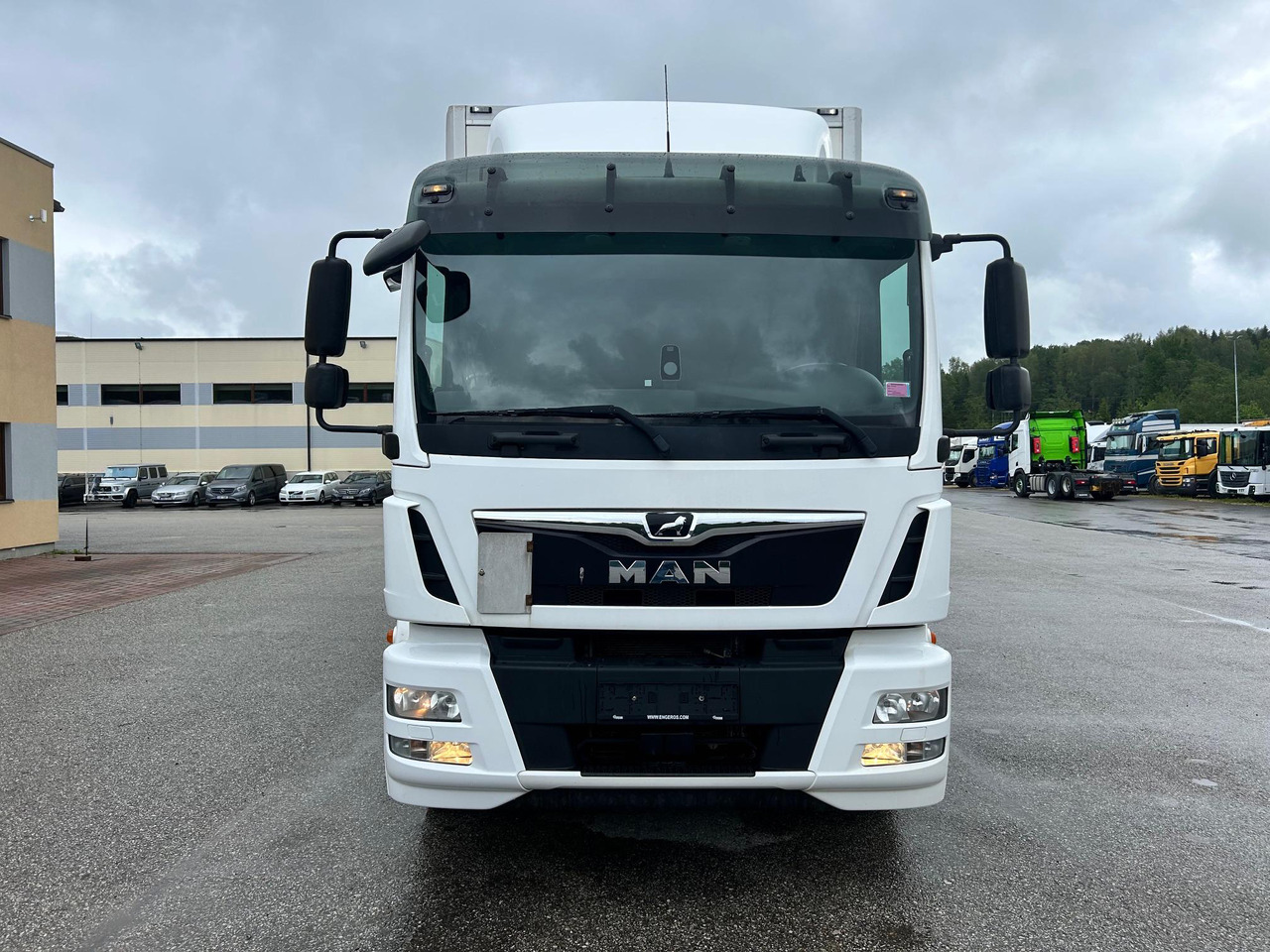MAN TGM 18.290 - Box truck: picture 2 MAN TGM 18.290 - Box truck: picture 2