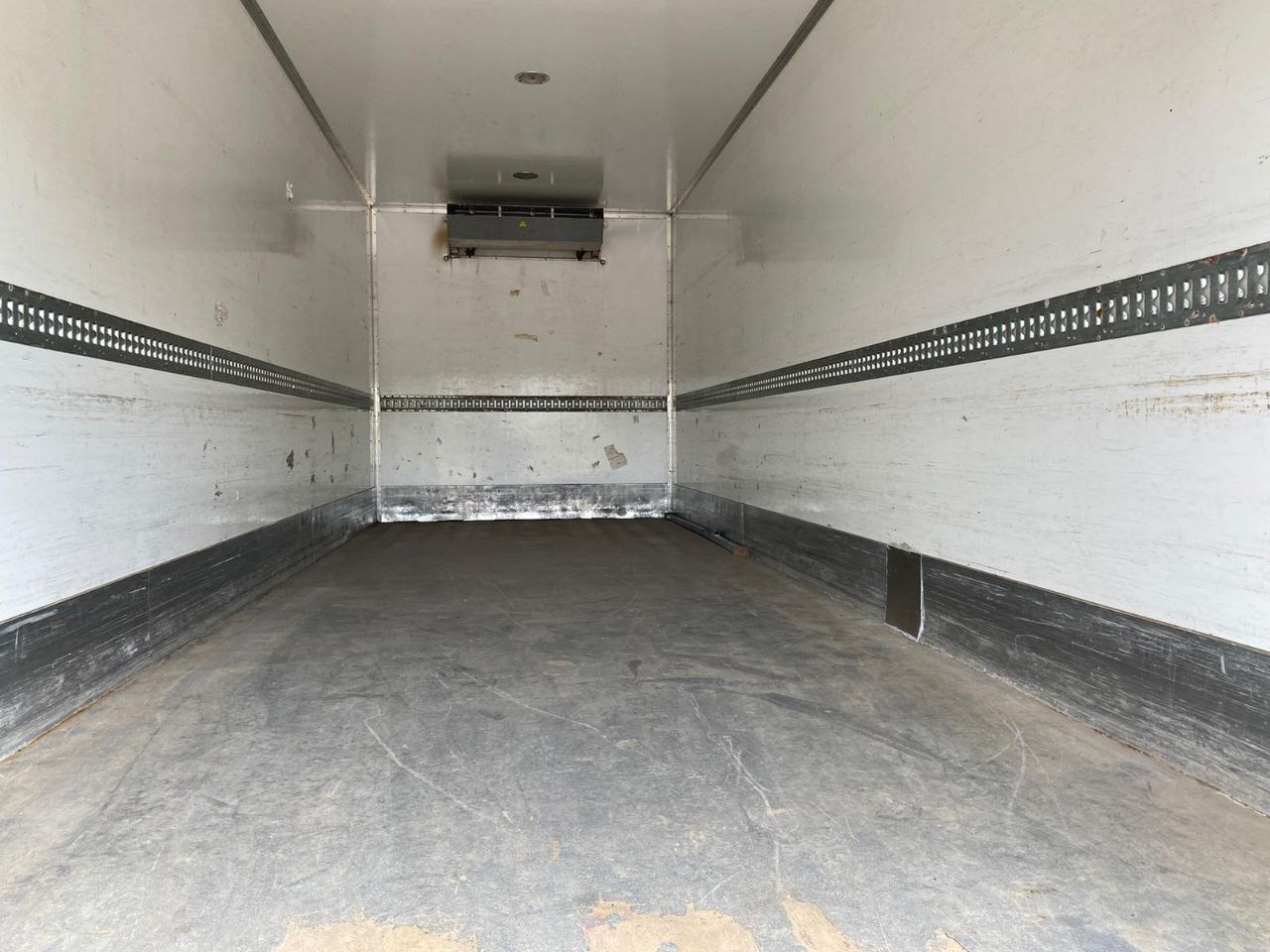 Refrigerator truck MAN TGS18.320: picture 14