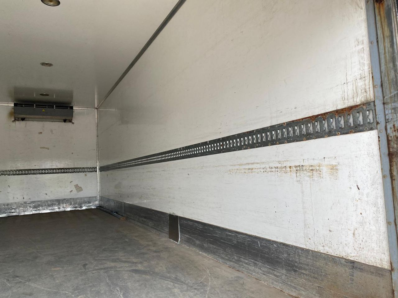 Refrigerator truck MAN TGS18.320: picture 21