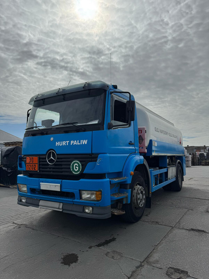 MERCEDES-BENZ Atego 1828 - Tank truck: picture 3 MERCEDES-BENZ Atego 1828 - Tank truck: picture 3