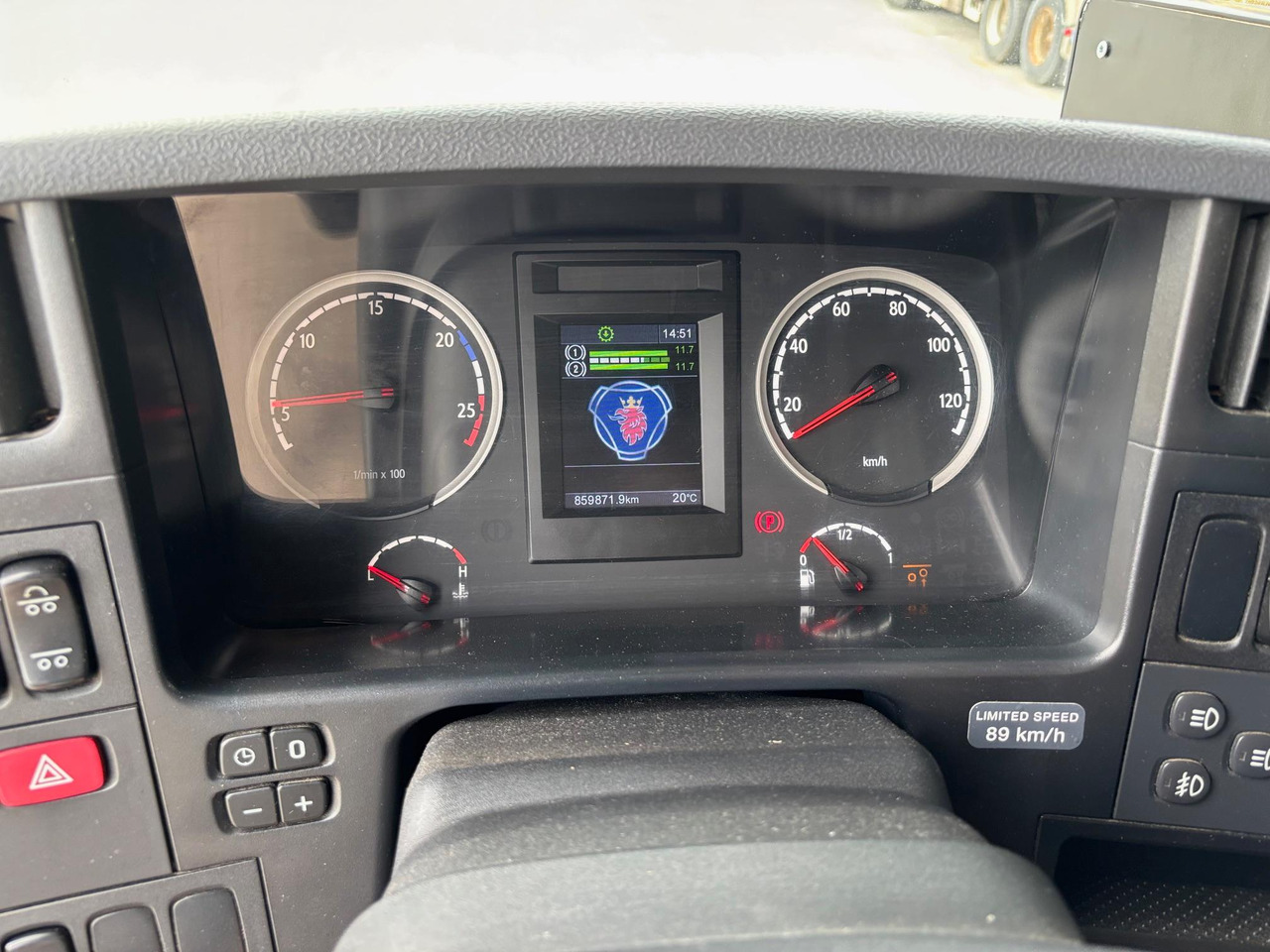 Box truck SCANIA G340: picture 19