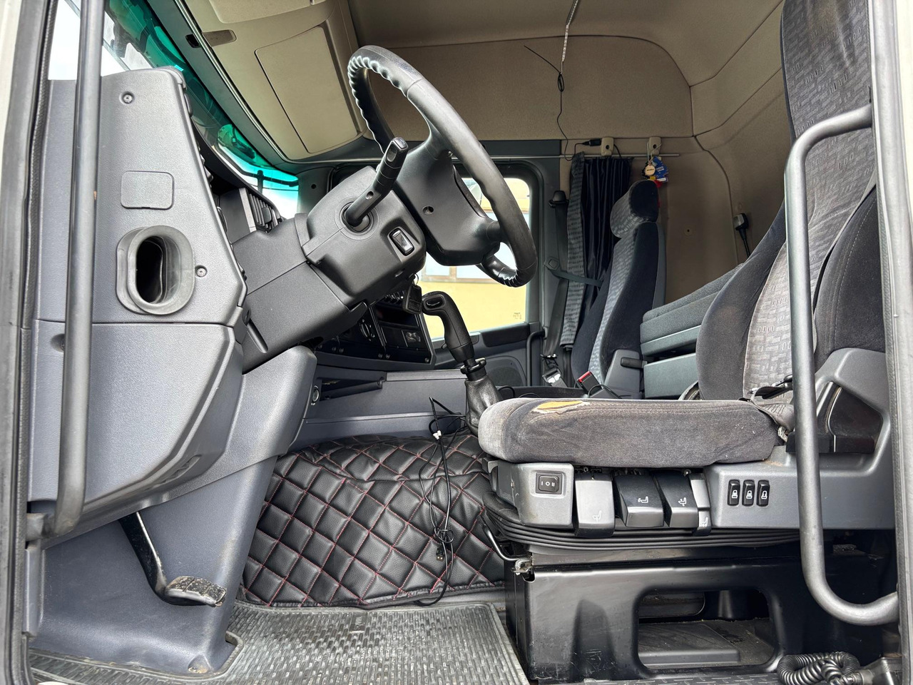 Box truck SCANIA G340: picture 14