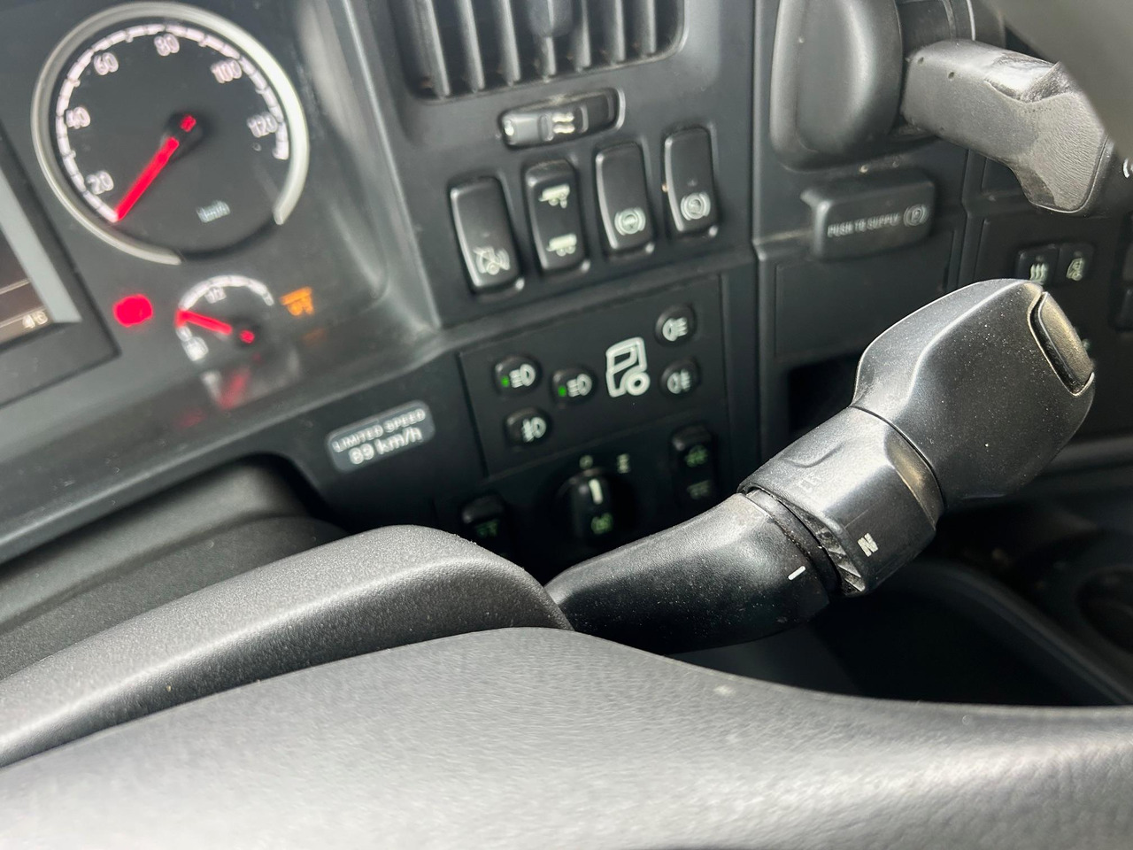 Refrigerator truck SCANIA G490: picture 26