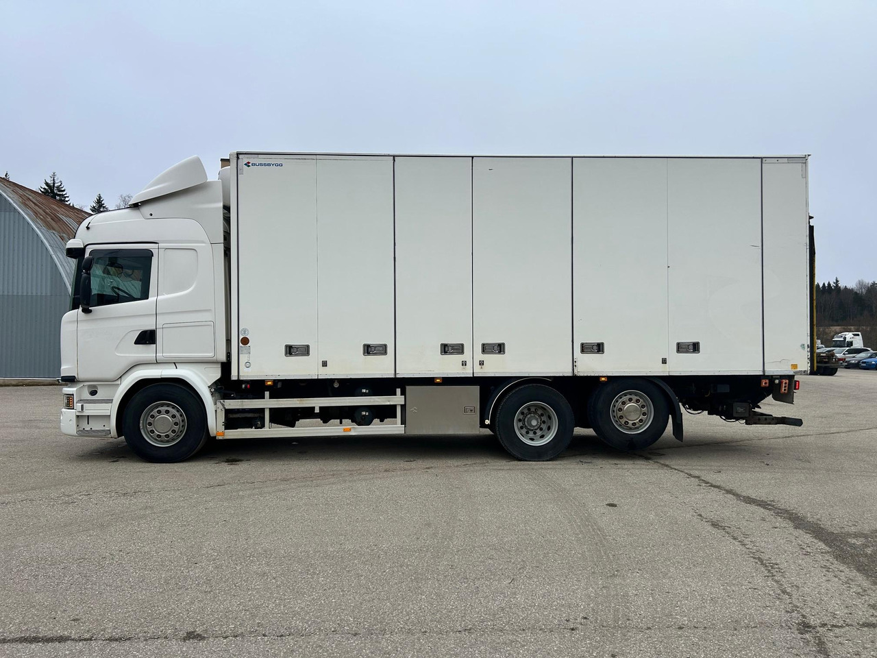 Refrigerator truck SCANIA G490: picture 9