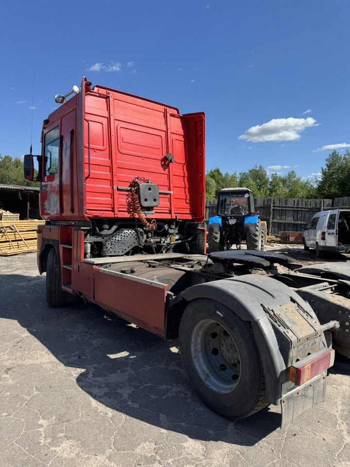 RENAULT Magnum 440 - Tractor unit: picture 5 RENAULT Magnum 440 - Tractor unit: picture 5
