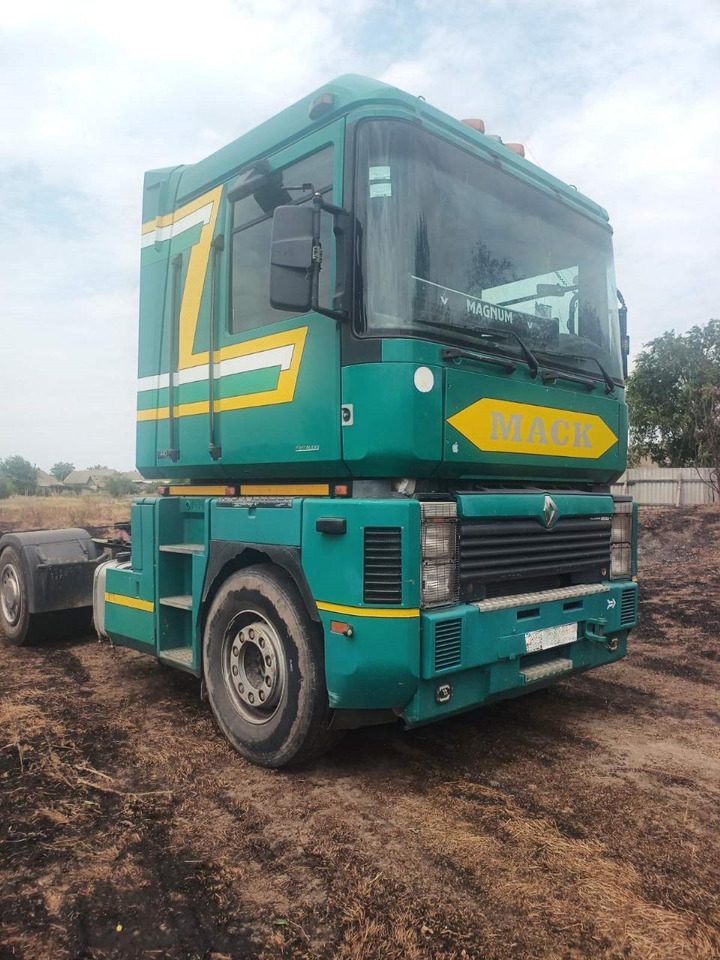 RENAULT Magnum 440 - Tractor unit: picture 1 RENAULT Magnum 440 - Tractor unit: picture 1